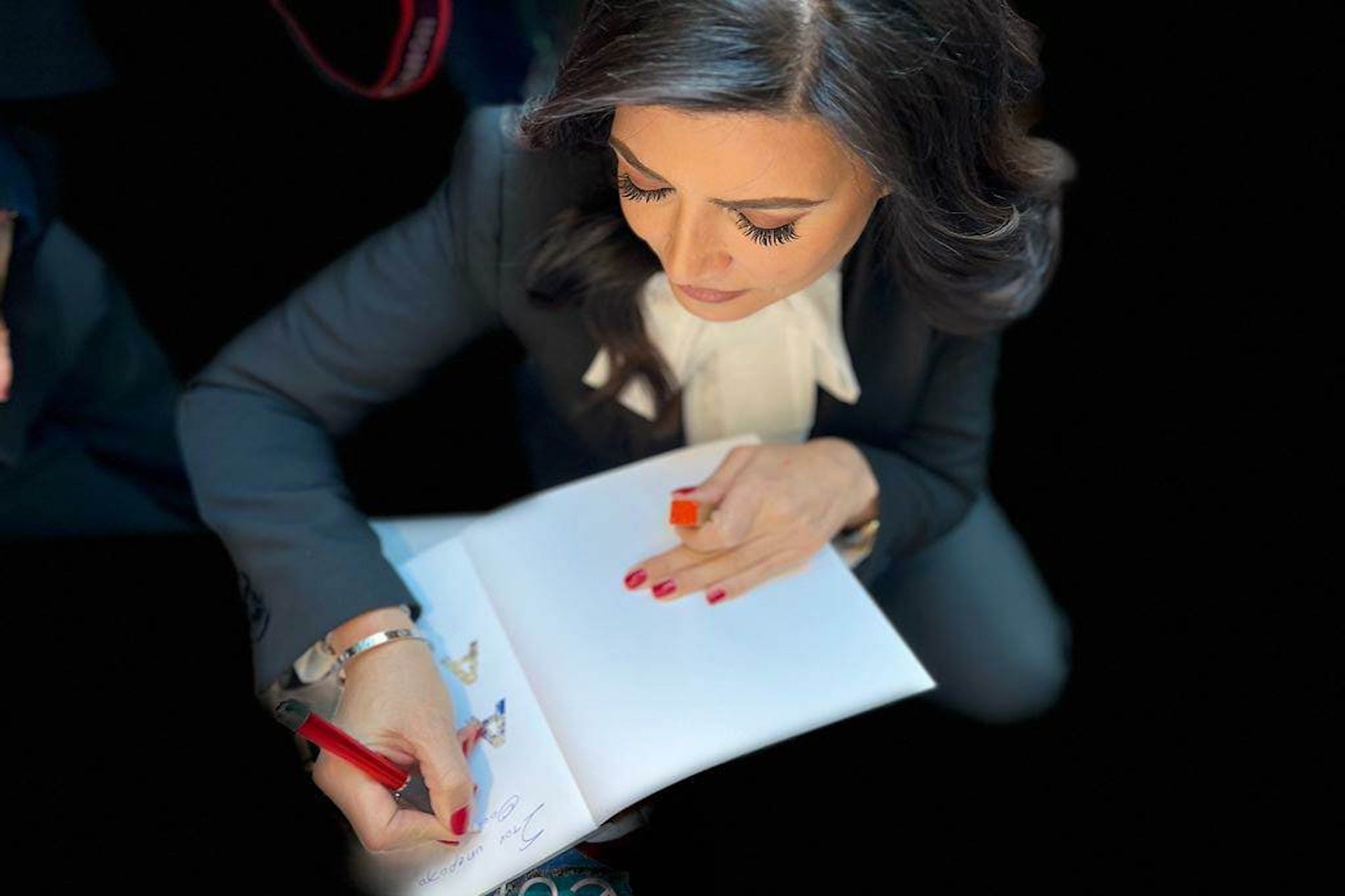 Συνέντευξη: Ο Πολιτισμός της Κορέας συναντά την Ελλάδα – ELEFTHEROS TYPOS